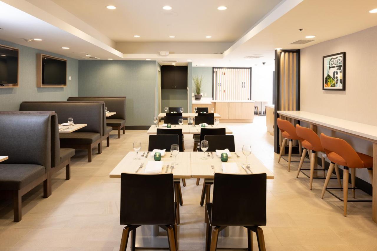 Holiday Inn Santa Ana-Orange County Airport By Ihg Exterior foto