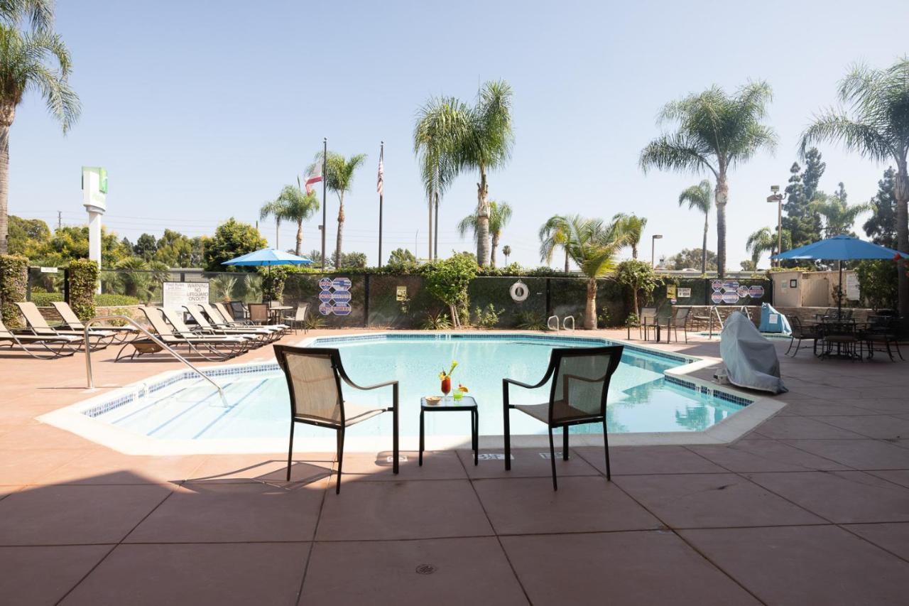 Holiday Inn Santa Ana-Orange County Airport By Ihg Exterior foto